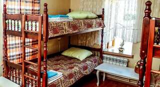 Хостел Guest House on Arbatskaya Коломна Кровать в общем 6-местном номере для мужчин и женщин-13