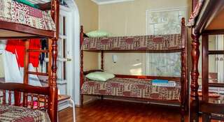 Хостел Guest House on Arbatskaya Коломна Кровать в общем 6-местном номере для мужчин и женщин-14