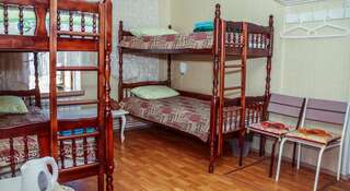 Хостел Guest House on Arbatskaya Коломна Кровать в общем 6-местном номере для мужчин и женщин-11
